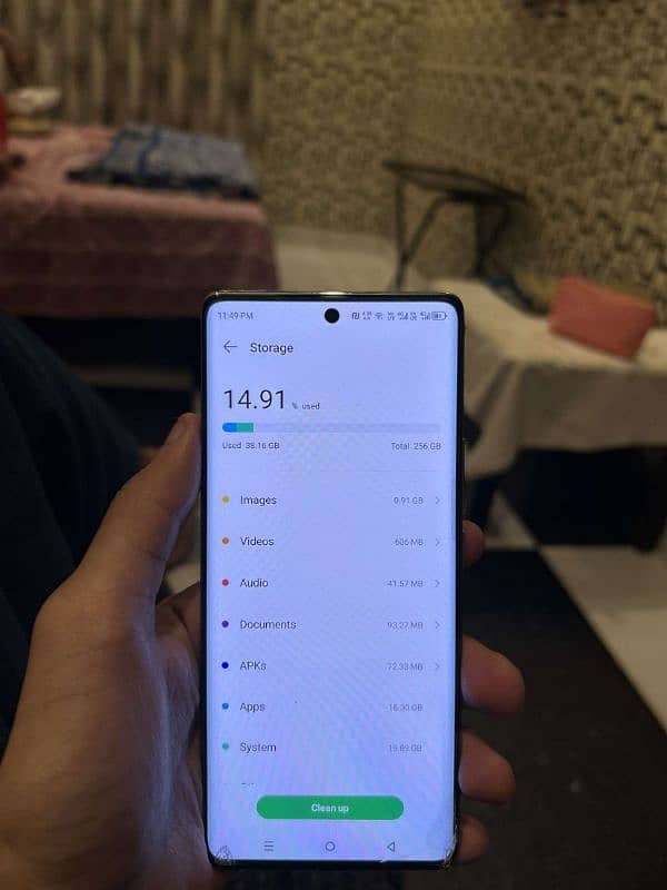 INFINIX HOT 40 PRO 1