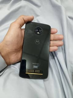 Moto Z3