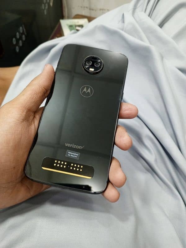 Moto Z3 2