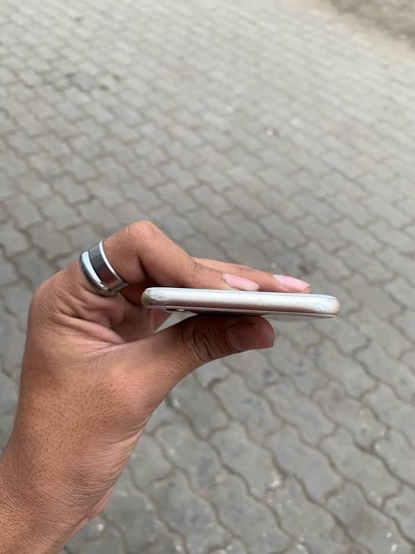 iphone 6 : 16gb : pta approved ; Urgent Sale Need Money 5