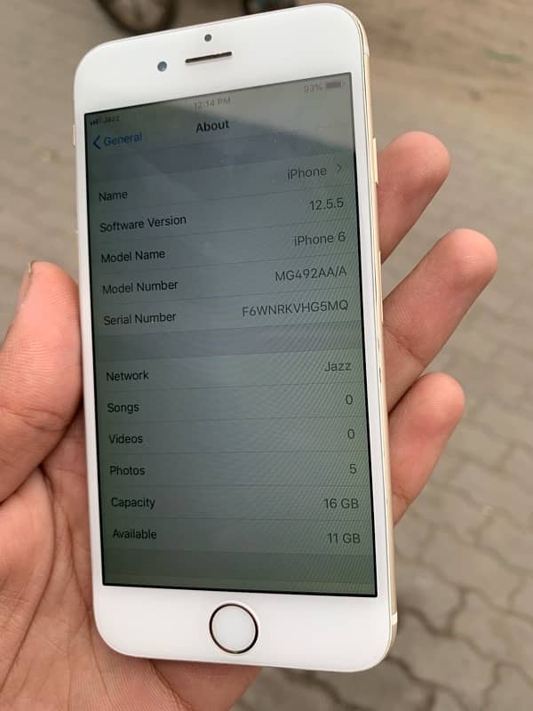 iphone 6 : 16gb : pta approved ; Urgent Sale Need Money 7