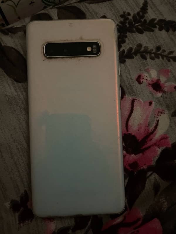 Samsung S10 plus 1