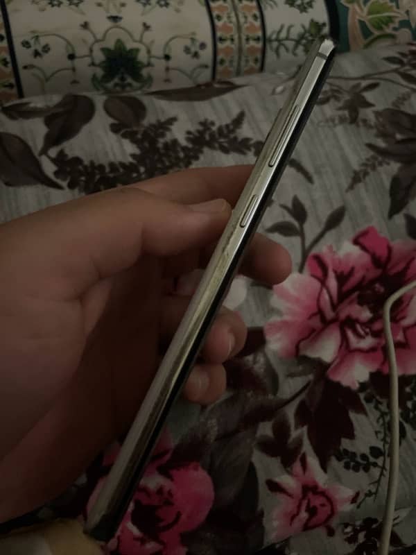 Samsung S10 plus 2