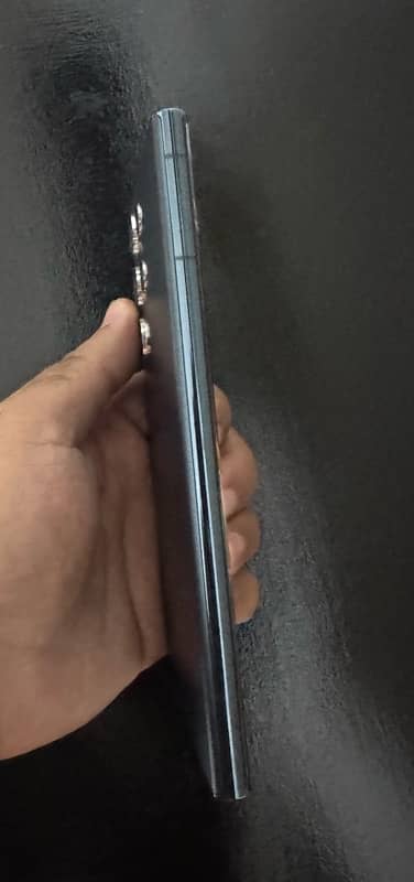 Samsung Galaxy S22 Ultra 10/10 non PTA 5