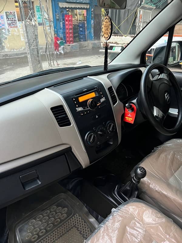 Suzuki Wagon R 2018 5