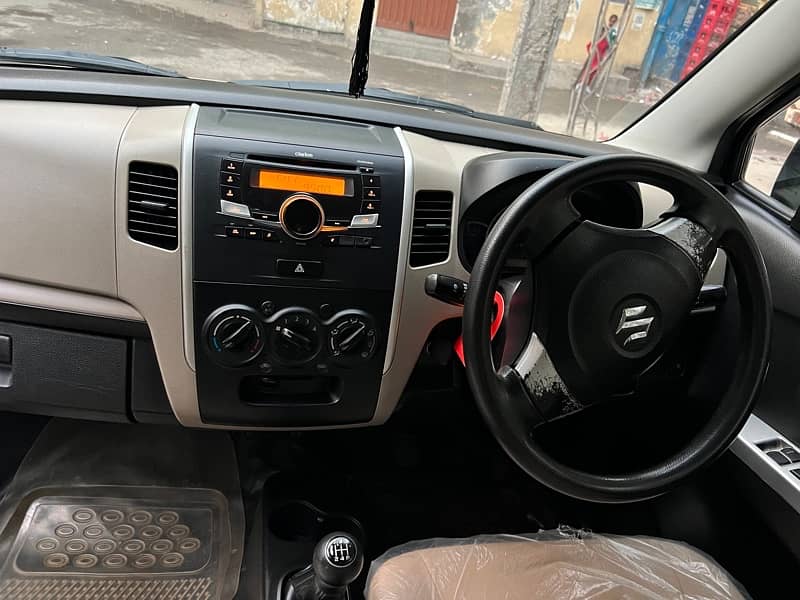 Suzuki Wagon R 2018 6