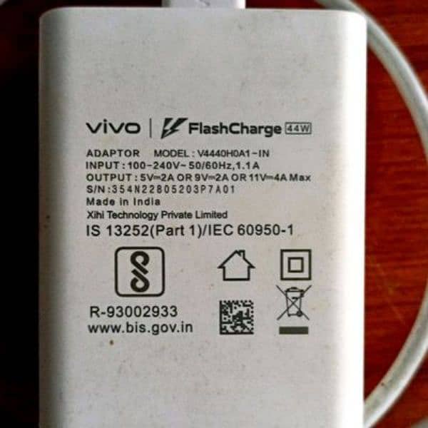 Vivo 44watt original box plugged charger 0327.4123995 0