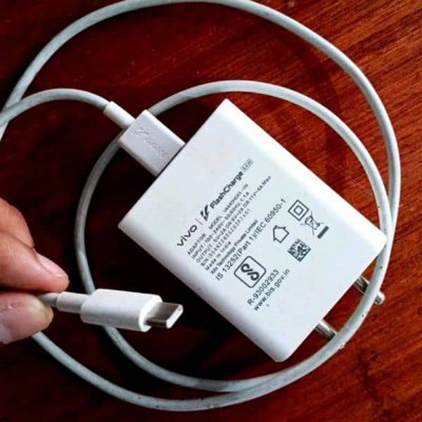 Vivo 44watt original box plugged charger 0327.4123995 2