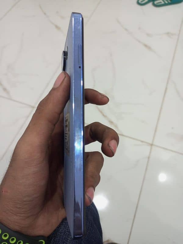 Tecno camon 20 8 256 ha  bilkul okay hai 1