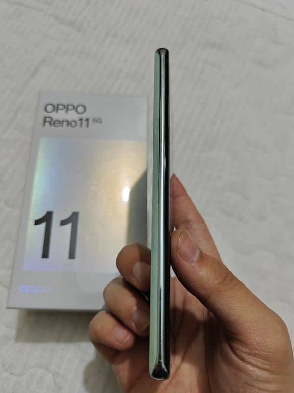 Oppo Reno 11 5G (Pre-order stock) 24 months warranty. 4