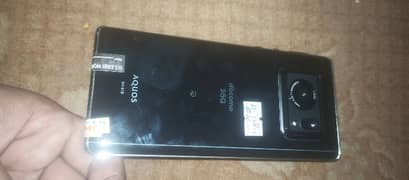 AQUOS R6 NON PTA 2MONTH SIM TIME AVAILABLE