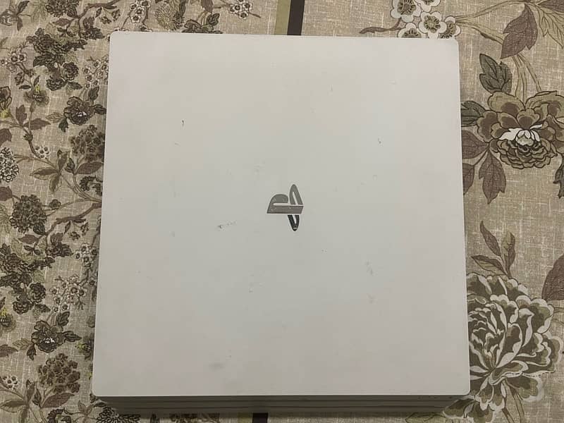 PS4 pro 0