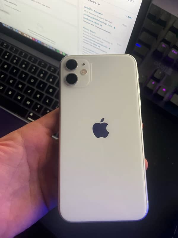 iPhone 11 PTA 10/10 0