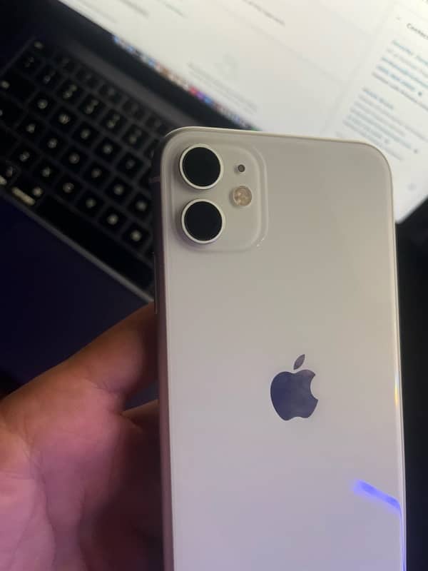 iPhone 11 PTA 10/10 1