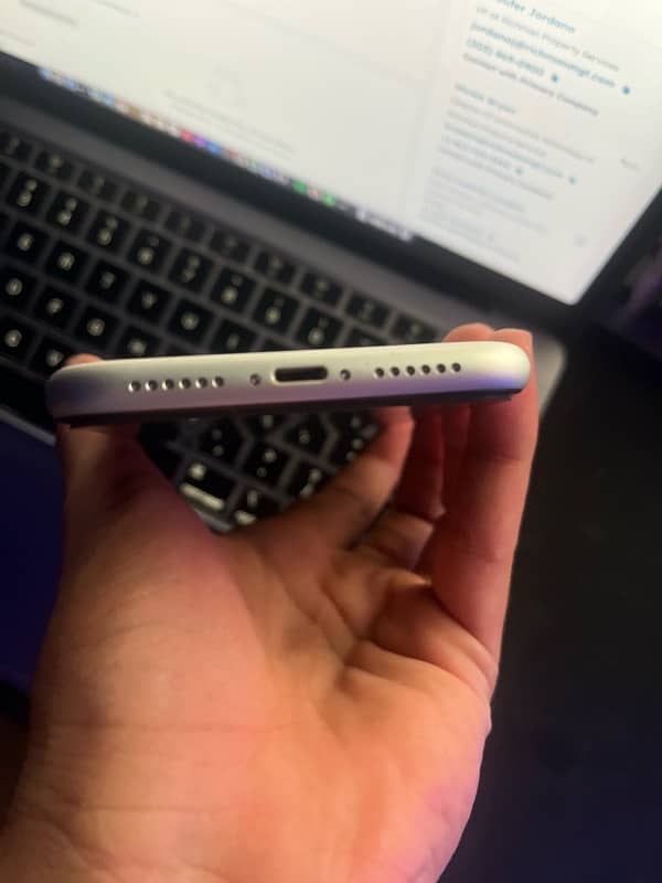 iPhone 11 PTA 10/10 3