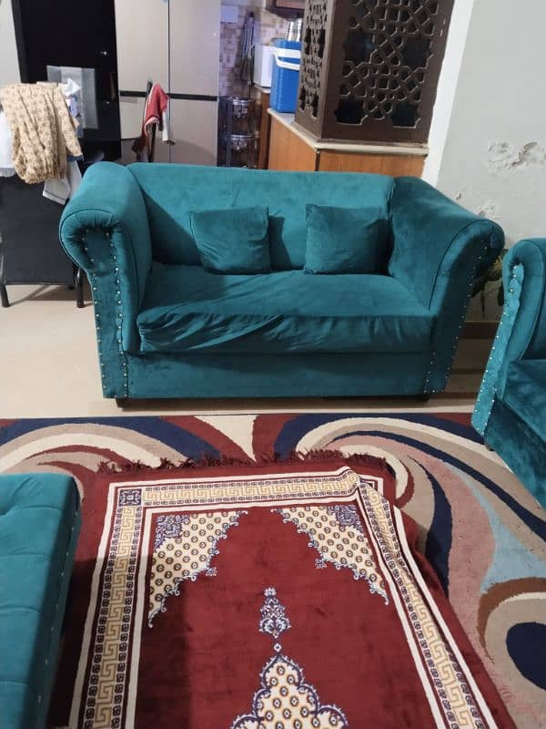 7seater sofa 0