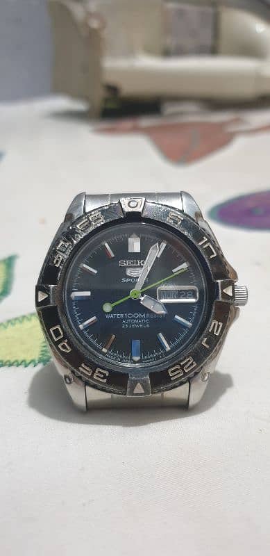 Seiko 5 Sports 6