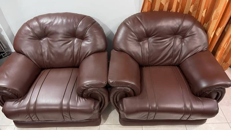 5-Seater Leather Sofa Set - Rs 22,000 1