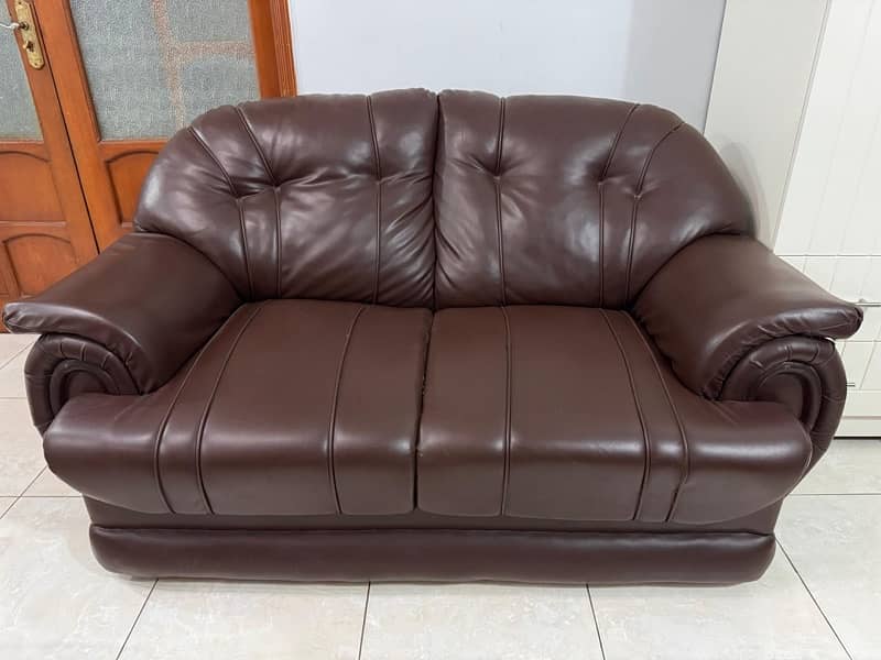 5-Seater Leather Sofa Set - Rs 22,000 6