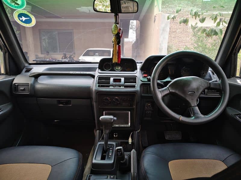 Mitsubishi Pajero 1998 4