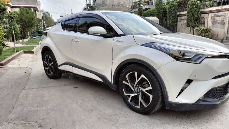 Toyota C-HR 2017 2