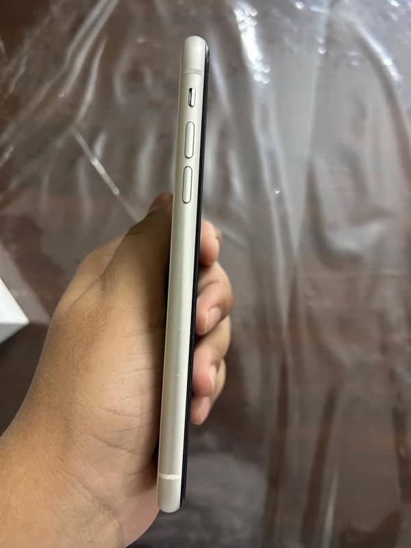 iPhone 11 non pta 6