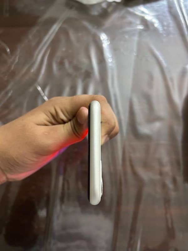 iPhone 11 non pta 8