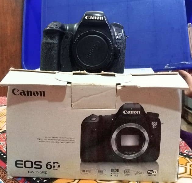 Canon 6d full frame camera with 75/300 lens 0