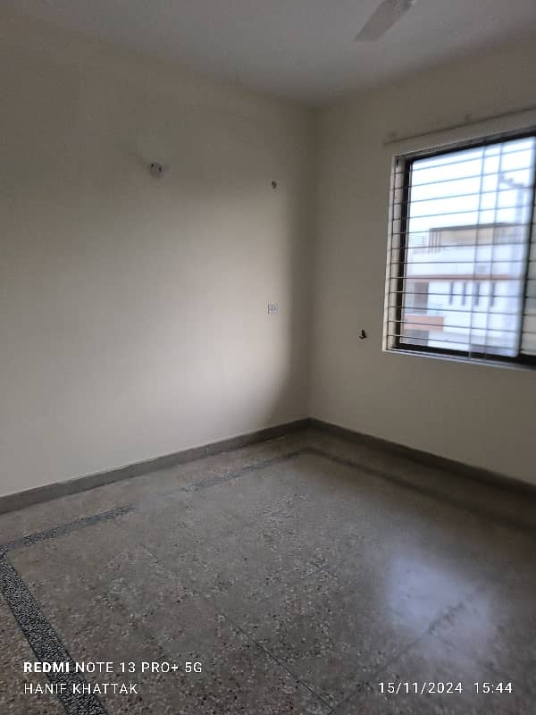 upper portion available for rent in G10 7