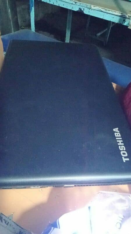 toshiba laptop lush condition urgent sell 1