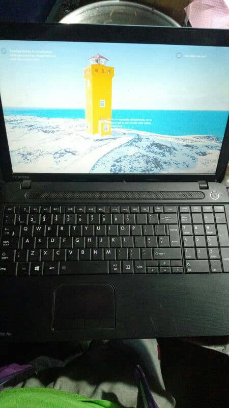 toshiba laptop lush condition urgent sell 5