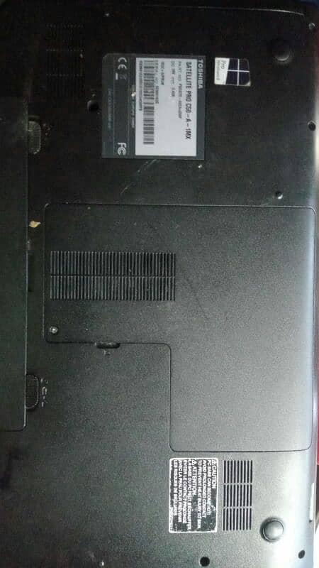 toshiba laptop lush condition urgent sell 10