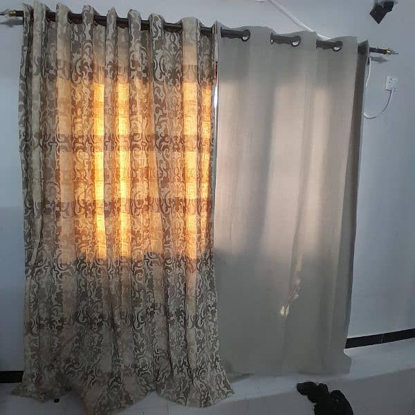 curtains 0