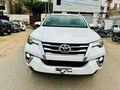 Toyota Fortuner 2017 V