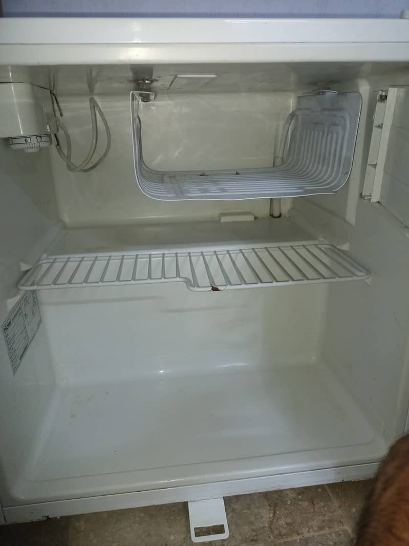 Room baby fridge 2