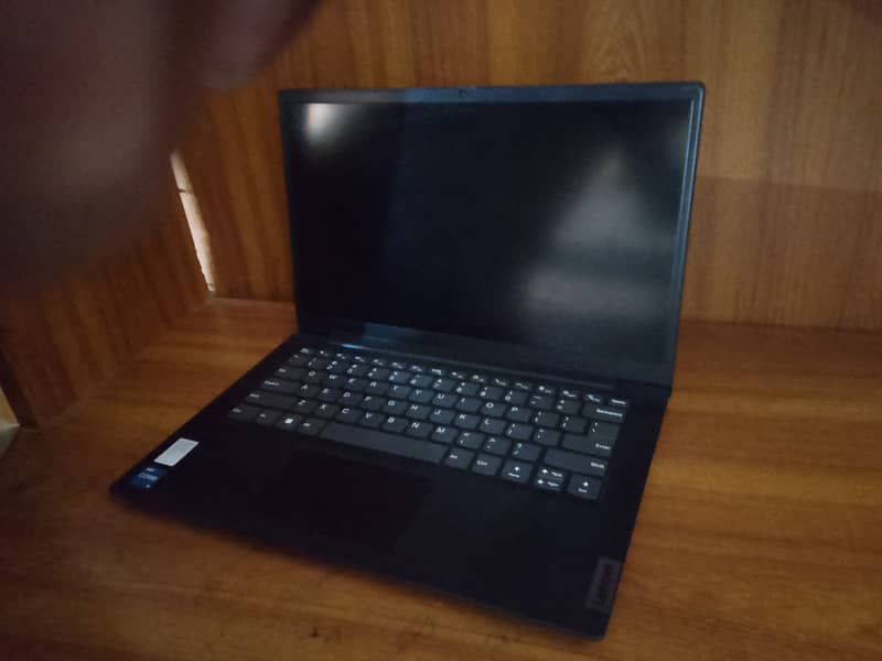 Lenovo v14 i5 12gen 4