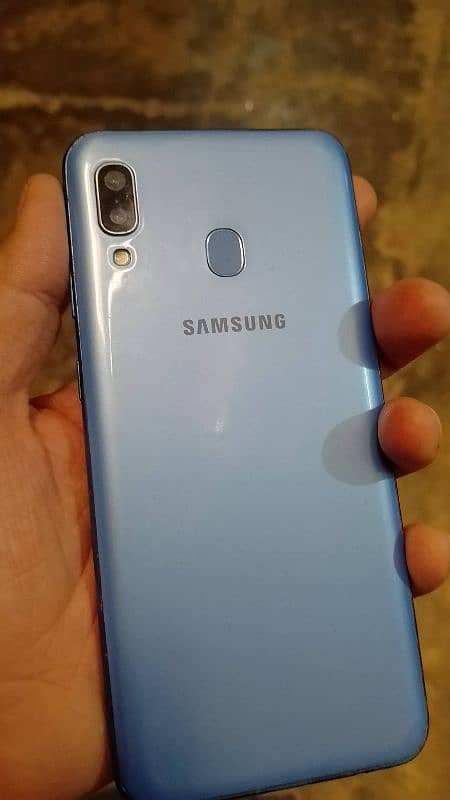 Samsung A30 0