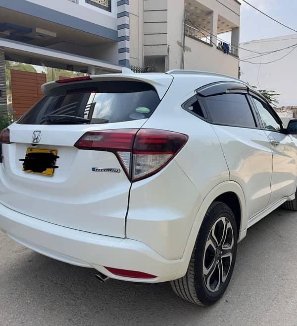 Honda Vezel 2015 1