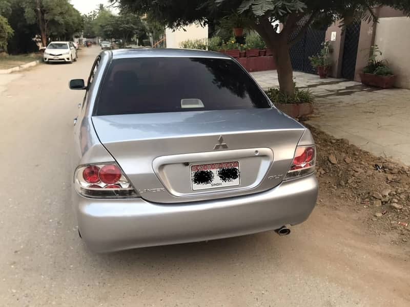 Mitsubishi Lancer 2005 GLX Automatic 7