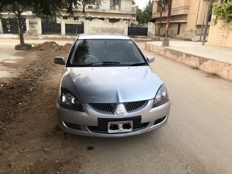 Mitsubishi Lancer 2005 GLX Automatic 9