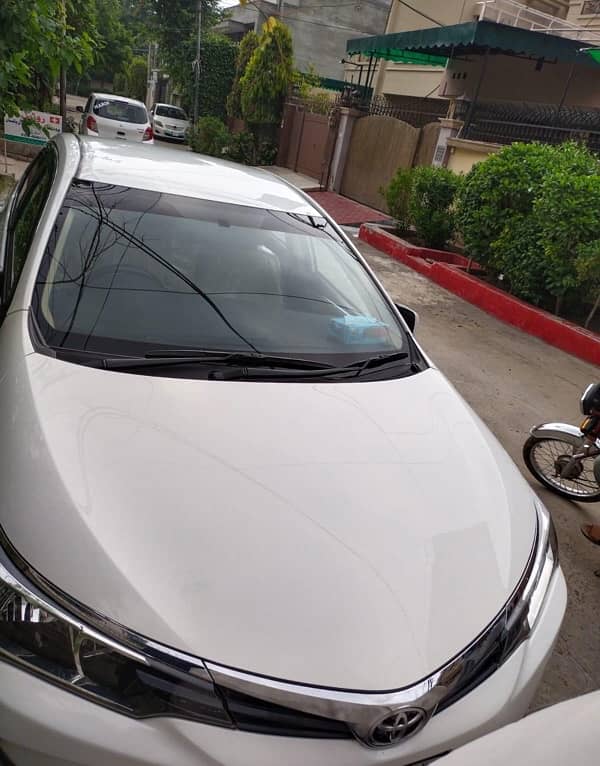 Toyota Corolla Altis 2021 - Super White Color - Home Used 2