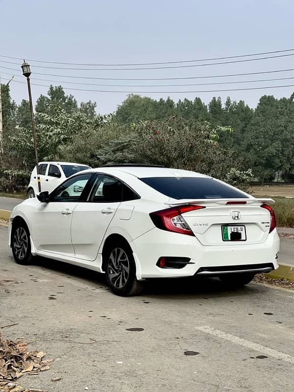 Honda Civic Oriel 2017 3