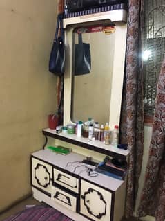 Dressing table for sale