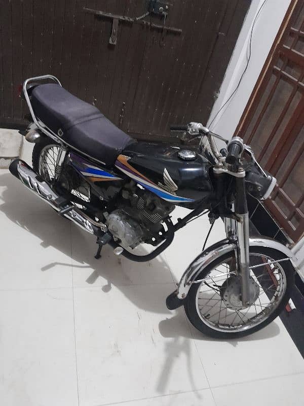 Honda CG125 Black 2009 Condition 8/10 11