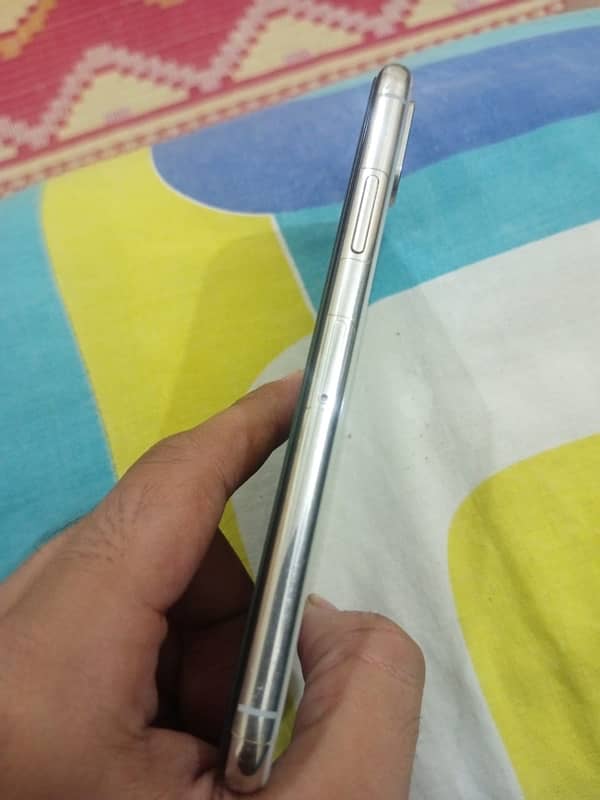 iphone X 64GB NON PTA 3