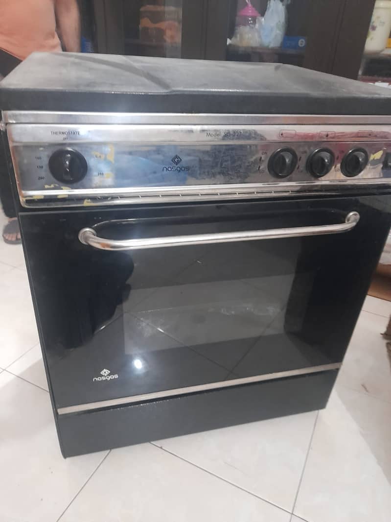 Nasgas Professional-grade Cooking Range 1