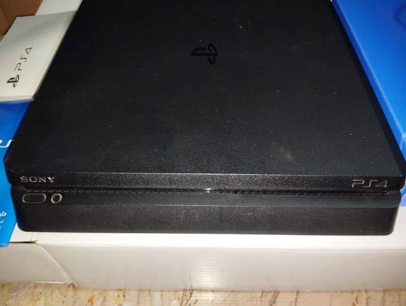 Playstation 4 1TB  For sale 1