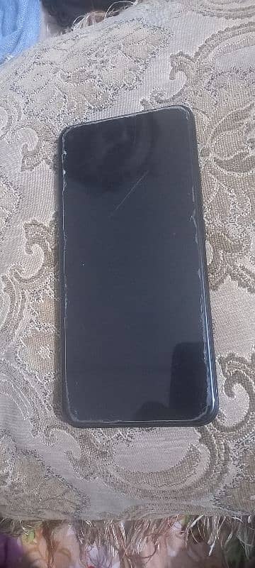 vivo y30 in reasonable price 4