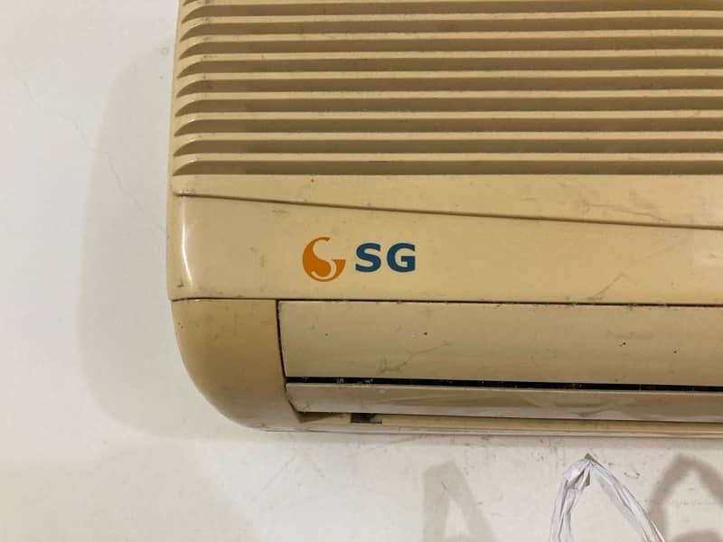 SG 1.5 Ton AC with outter 3