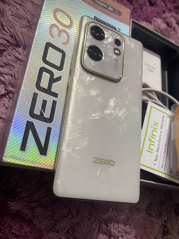 infinix Zero 30 White 6